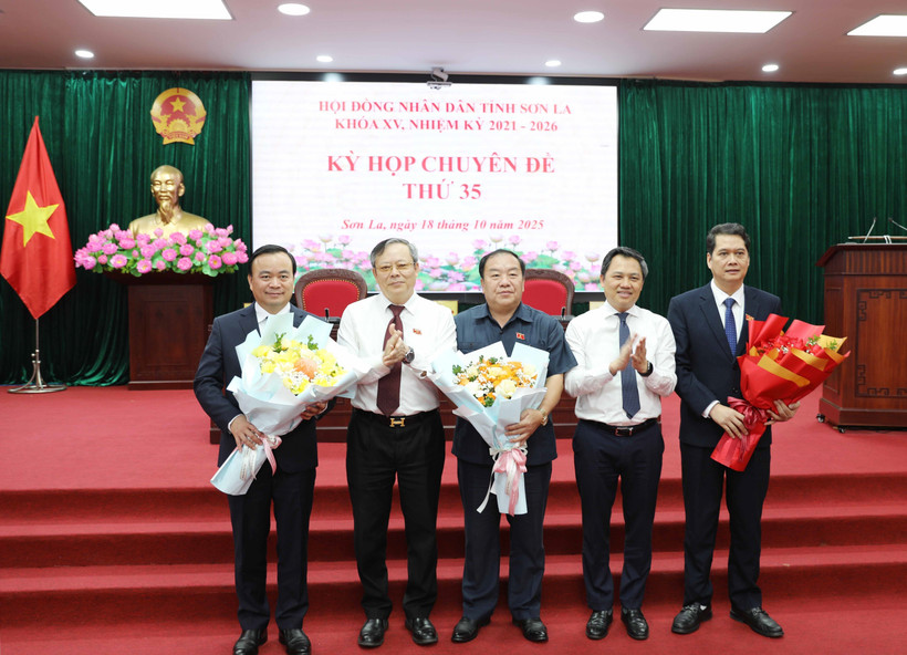 Sơn La: Bầu các chức danh lãnh đạo Hội đồng Nhân dân, Ủy ban Nhân dân