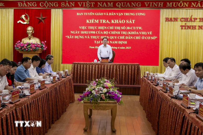 Quang cảnh buổi làm việc. (Ảnh: Công Luật/TTXVN)