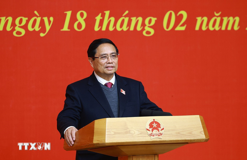 Thủ tướng Phạm Minh Chính chủ trì hội nghị triển khai Nghị quyết của Quốc hội về cơ cấu tổ chức Chính phủ. (Ảnh: Dương Giang/TTXVN)