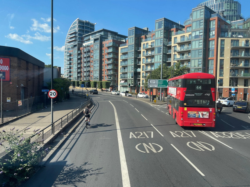 Đường phố tại thủ đô London, Anh. (Ảnh: Minh Hợp/TTXVN)