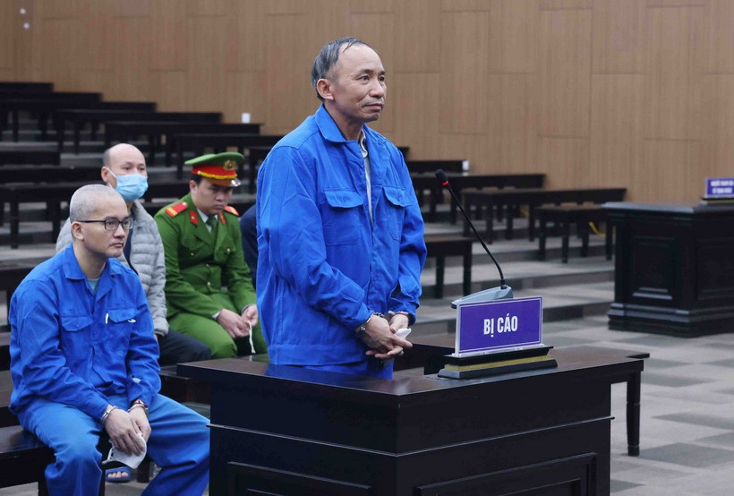 Bị cáo Nguyễn Trọng Đường (cựu Phó Vụ trưởng Vụ Kế hoạch-Tài chính, Bộ Thông tin và Truyền thông, nguyên Giám đốc VNCERT) khai báo trước tòaà. (Ảnh: Phạm Kiên/TTXVN)