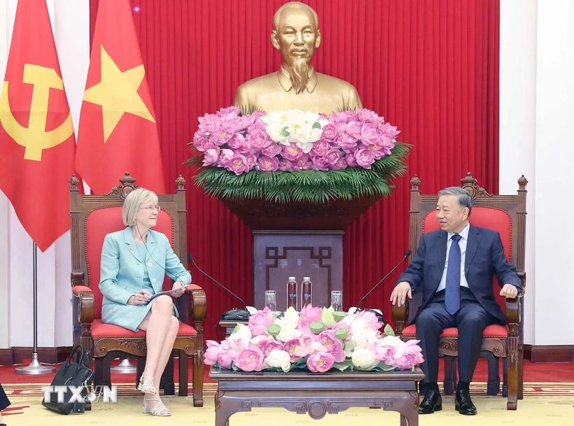 Tổng Bí thư Tô Lâm tiếp Đại sứ Australia tại Việt Nam Gillian Bird. (Ảnh: Thống Nhất/TTXVN)