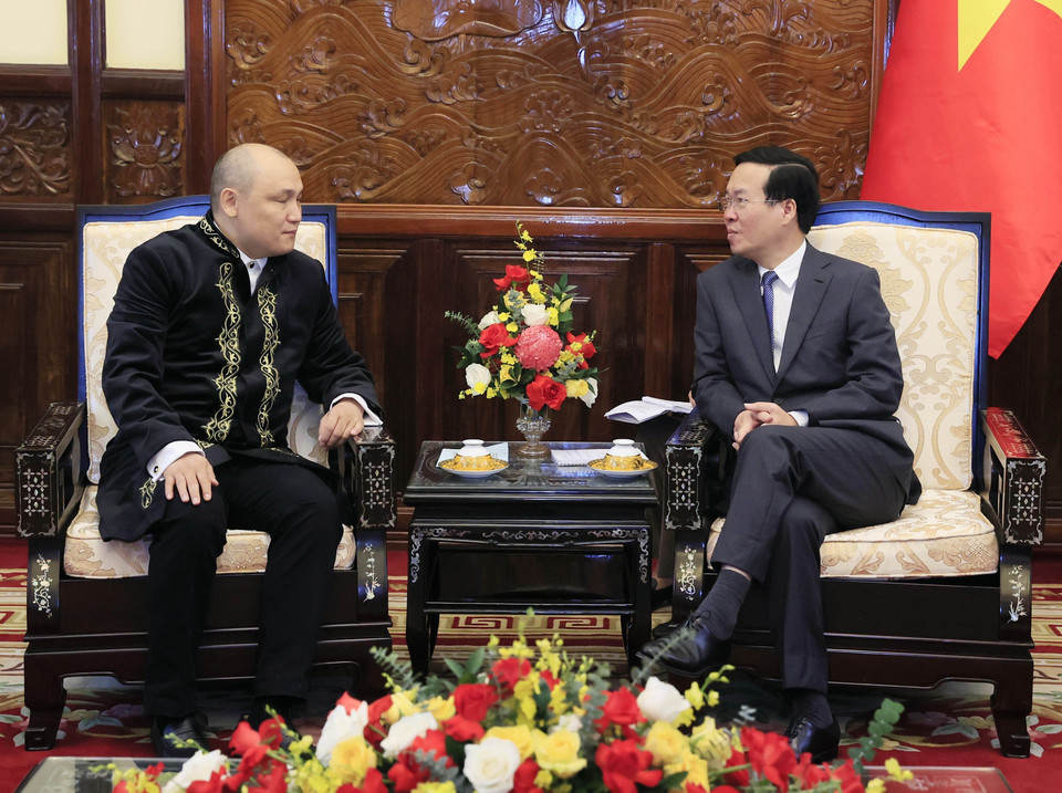 Chủ tịch nước Võ Văn Thưởng tiếp Đại sứ Kazakhstan Kanat Tumysh. (Ảnh: Thống Nhất/TTXVN)