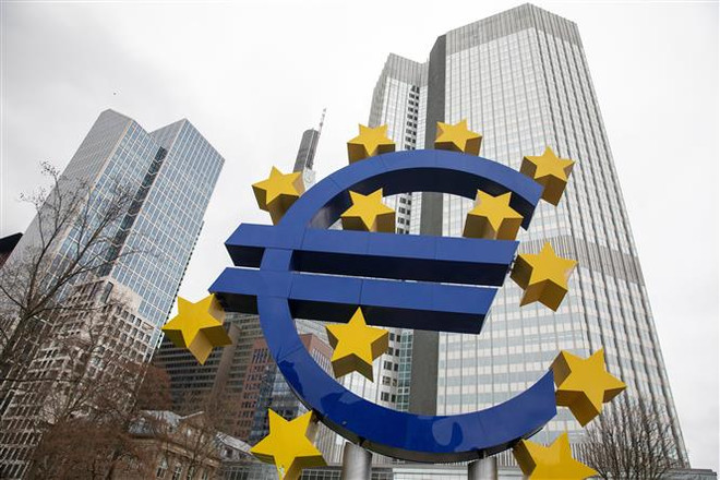 Bất chấp giá cả tăng vọt, kinh tế Eurozone tăng trưởng vượt dự kiến ảnh 1