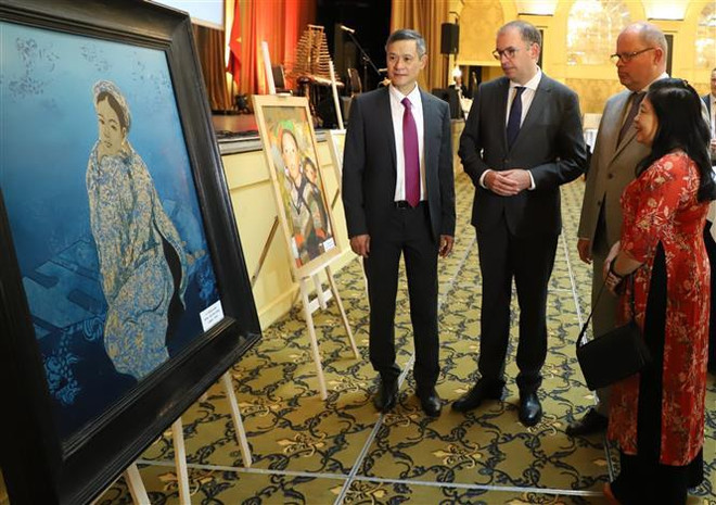 Đại sứ quán Việt Nam tại Đức tổ chức lễ kỷ niệm 74 năm Quốc khánh ảnh 2