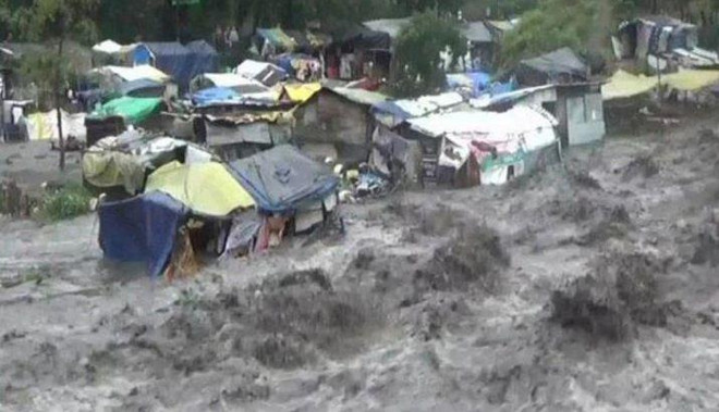 Mưa lũ tại miền Bắc Ấn Độ khiến hơn 40 người thiệt mạng ảnh 1