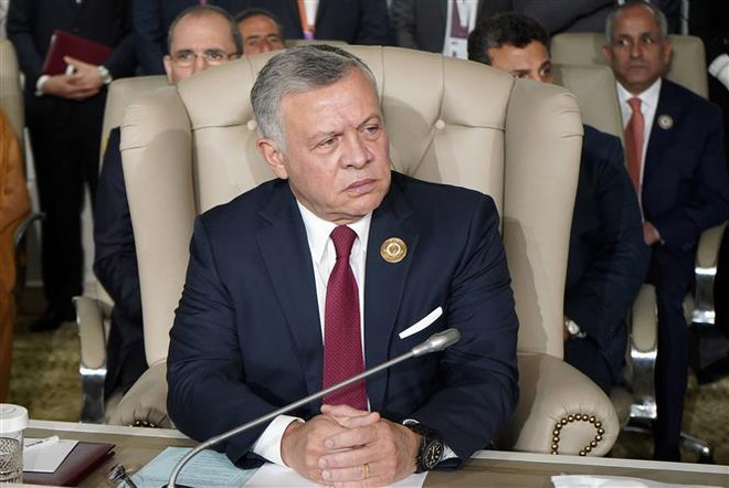 Quốc vương Jordan Abdullah II. (Nguồn: AFP/TTXVN) Jordan nhấn mạnh giải pháp 2 nhà nước với hòa bình Israel-Palestine ảnh 1
