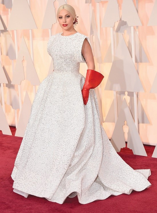 Lady Gaga: Một nghệ sỹ thực thụ ẩn nấp đằng sau sự "cổ quái" ảnh 1