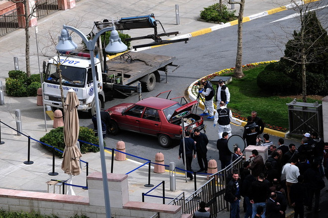 Văn phòng bầu cử của đảng cầm quyền Thổ Nhĩ Kỳ bị tấn công ảnh 1