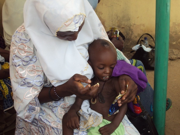 Hơn 800.000 trẻ em Nigeria khốn khổ vì nhóm Hồi giáo Boko Haram ảnh 1