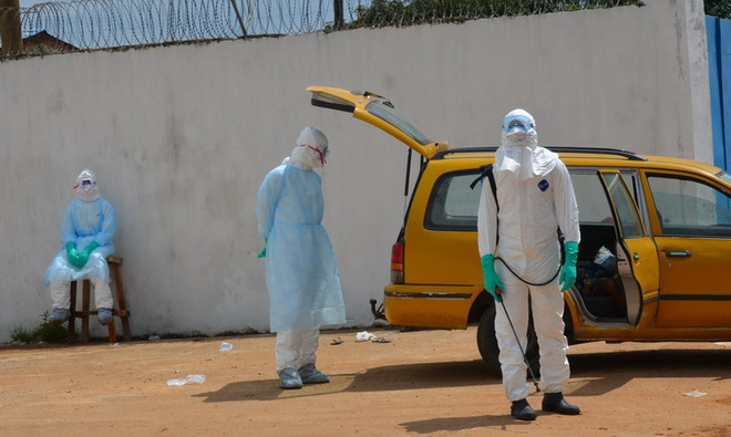 Bắt đầu tiêm thử nghiệm vắcxin phòng Ebola tại Sierra Leone ảnh 1