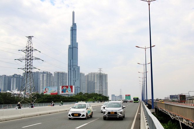 Thành phố Hồ Chí Minh đã vượt qua năm 2021 đầy biến động như thế nào? ảnh 8