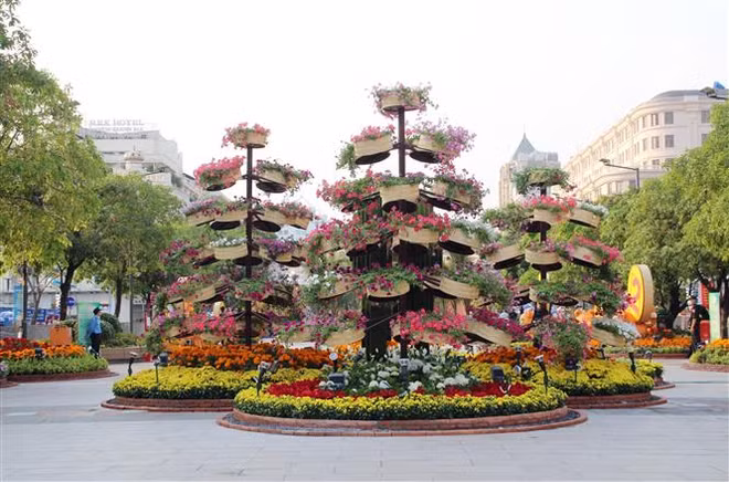 Khai mạc Đường hoa Nguyễn Huệ: Xuân quê hương, ấm tình nhân ái ảnh 1
