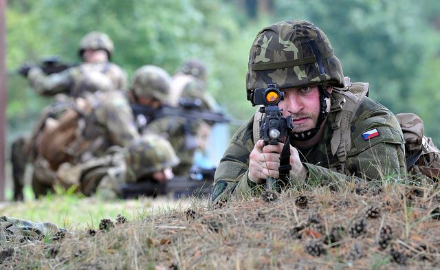 Séc phê chuẩn chiến lược phát triển quân đội đến năm 2025 ảnh 1