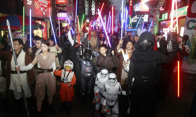 "Star Wars" phá mọi kỷ lục dù chưa trình chiếu tại Trung Quốc ảnh 1