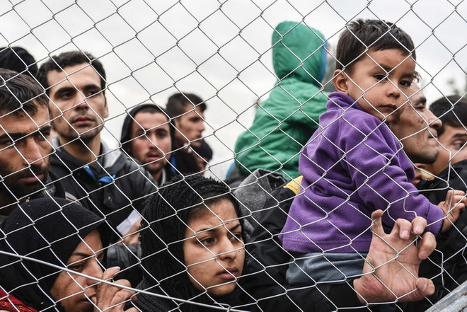 Hơn 1 triệu người di cư đến các nước châu Âu trong năm 2015 ảnh 1