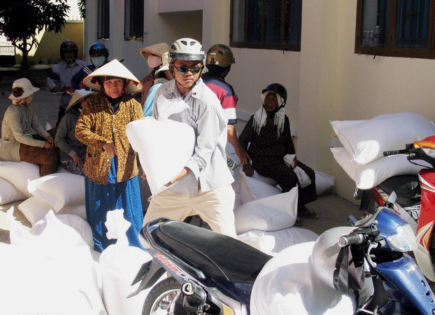 Hỗ trợ gạo và vắcxin cho Thanh Hóa, Ninh Thuận, Cà Mau ảnh 1