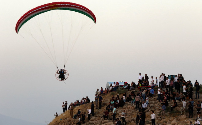 Đức tạm dừng nhiệm vụ huấn luyện các tay súng người Kurd ở Iraq ảnh 1