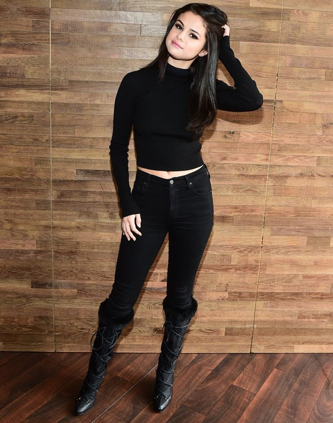 Tuyệt chiêu phối quần jeans cho ngày Thu ấn tượng như Selena Gomez ảnh 9