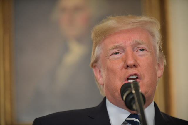 Tổng thống Trump có thể tuyên bố rút khỏi thỏa thuận hạt nhân Iran ảnh 1