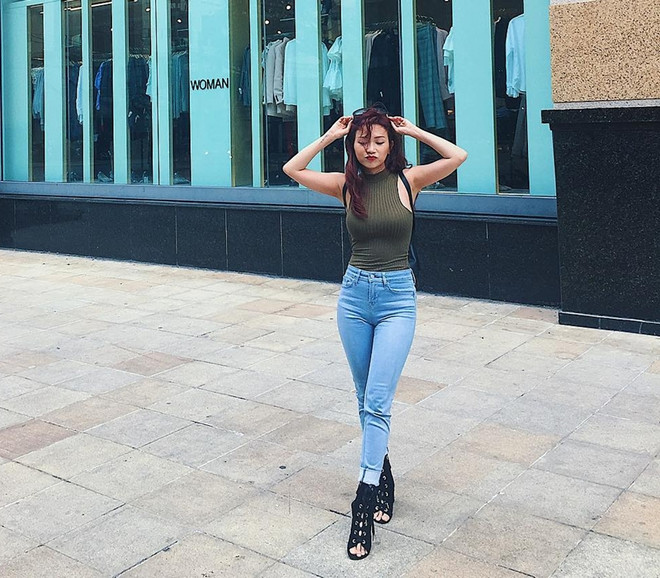 Mãn nhãn với loạt street style khoe chân dài eo thon của mỹ nhân Việt ảnh 11
