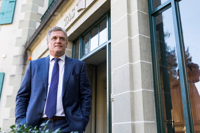 Thụy Sĩ mở cuộc điều tra tham nhũng 2 quan chức bóng đá nổi tiếng ảnh 1