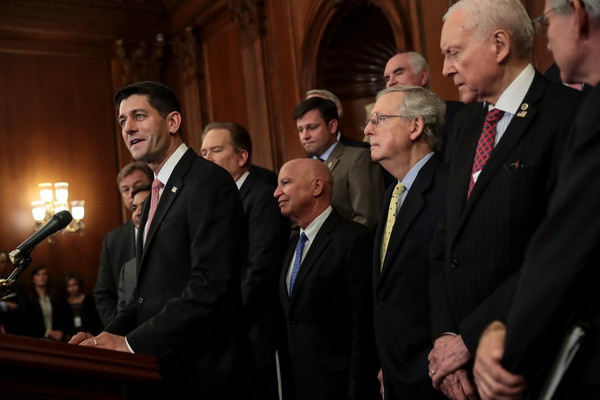 Hạ viện Mỹ thông qua ngân sách tài khóa 2018 trị giá 4.000 tỷ USD ảnh 1