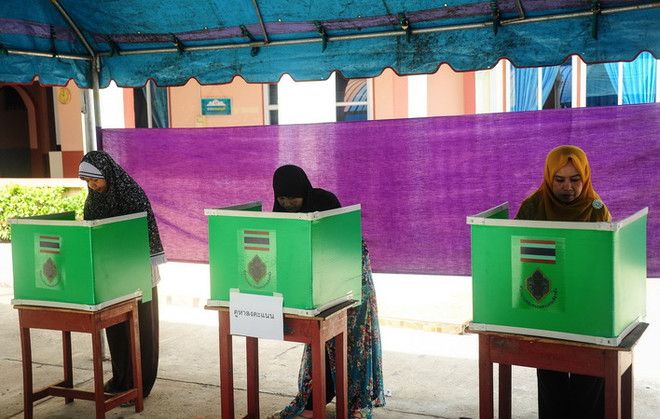 Chính phủ Thái Lan cam kết tổ chức bầu cử đúng lộ trình ảnh 1