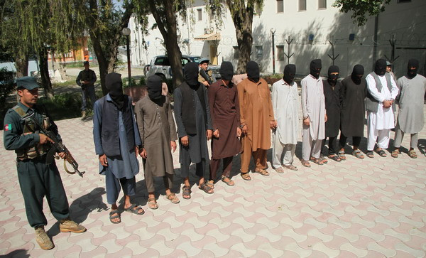 Pakistan: Mỹ không kích tiêu diệt thủ lĩnh cấp cao Taliban ảnh 1
