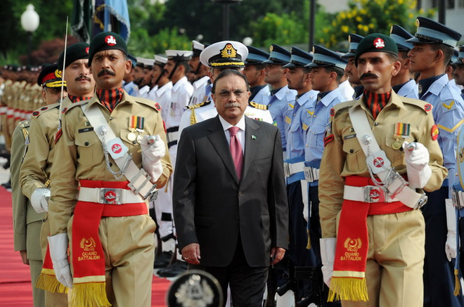 Tòa án Pakistan phát lệnh bắt giữ cựu Tổng thống Ali Zardari ảnh 1