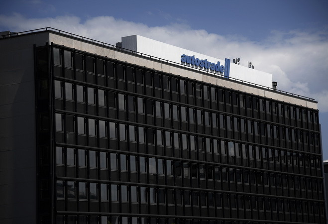 Italy thu hồi giấy phép của nhà thầu vận hành cầu cao tốc bị sập ảnh 1