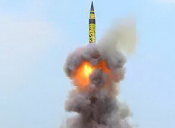 Ấn Độ thử thành công tên lửa đánh chặn siêu thanh tự chế ảnh 1