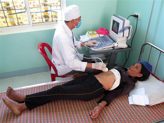 Người dân chưa tin tưởng vào bệnh viện huyện, trạm y tế xã ảnh 3