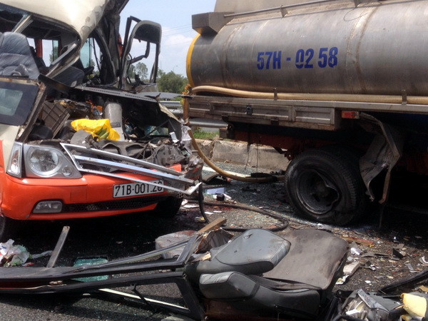 Hỗ trợ gia đình nạn nhân trong vụ tai nạn trên cao tốc ảnh 1