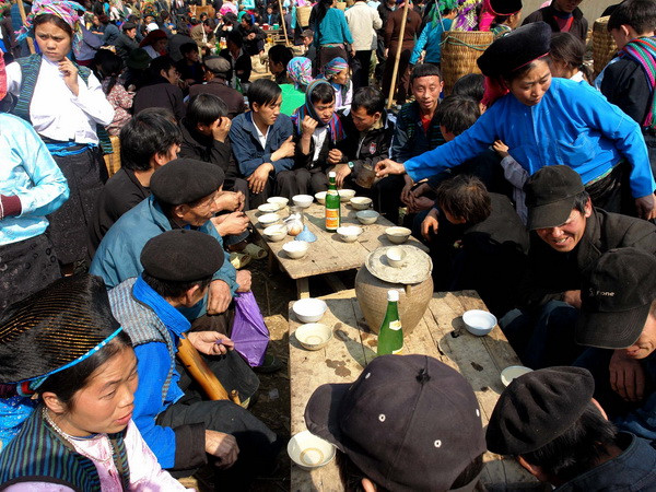 Nhiều nét mới trong tuần lễ hội Chợ tình Khâu Vai ảnh 1