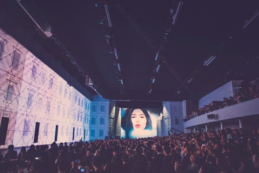 Mãn nhãn với show diễn đỉnh cao của Burberry tại Thượng Hải ảnh 6