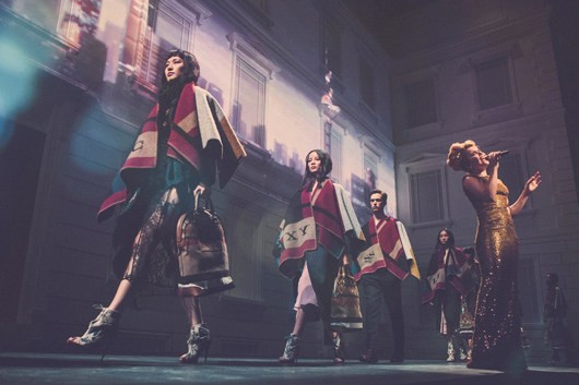 Mãn nhãn với show diễn đỉnh cao của Burberry tại Thượng Hải ảnh 7