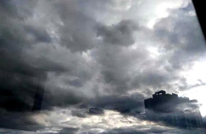 [Photo] Ảo ảnh kỳ lạ xuất hiện 20 phút trên bầu trời ở Trung Quốc ảnh 2