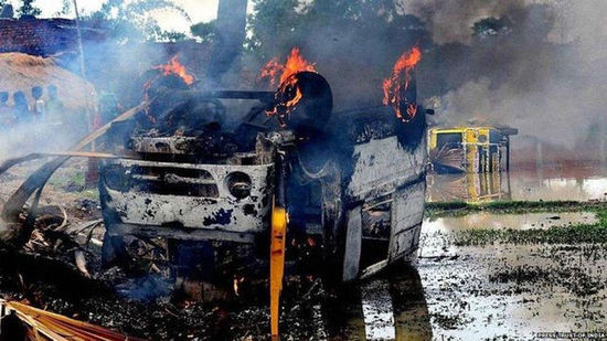 Hiệu trưởng bị dân làng đánh đập như cảnh trong "Cô dâu 8 tuổi" ảnh 4