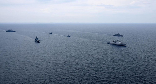 Nghị sỹ Nga: Tàu chiến Mỹ nên tránh xa bờ biển của chúng tôi ảnh 1