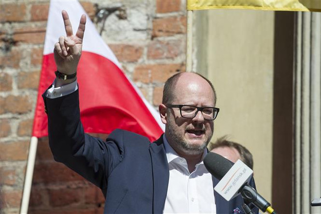 Ba Lan: Thị trưởng Gdansk thiệt mạng sau vụ tấn công bằng dao ảnh 1