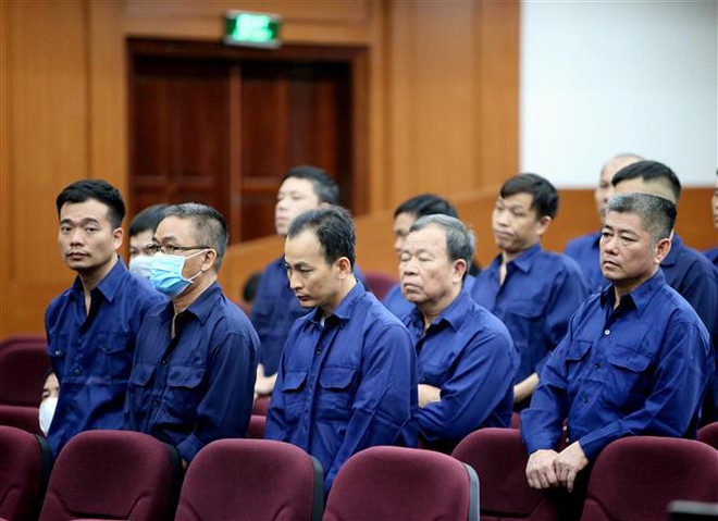 Tòa phúc thẩm giảm án cho 'ông trùm' buôn lậu 200 triệu lít xăng ảnh 2