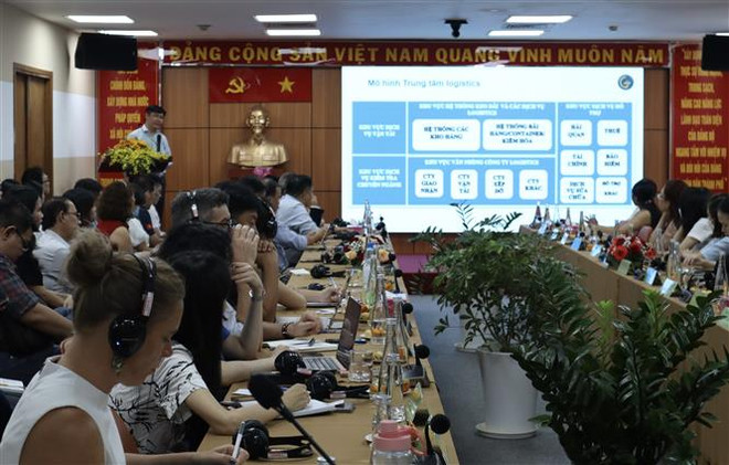 Toạ đàm về tiềm năng và cơ hội phát triển ngành logistics Thành phố Hồ Chí Minh. (Ảnh: Xuân Anh/TTXVN) Hạ tầng logistics Thành phố Hồ Chí Minh chưa theo kịp nhu cầu thực tế ảnh 1