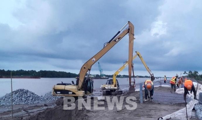 Dự án luồng cho tải trọng lớn vào sông Hậu vẫn còn chậm tiến độ ảnh 1