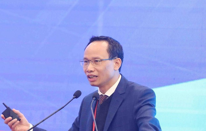 Tiến sỹ Cấn Văn Lực, chuyên gia kinh tế. (Ảnh: Phạm Kiên/TTXVN) Đi tìm những góc khuất của thị trường bảo hiểm nhân thọ ảnh 1