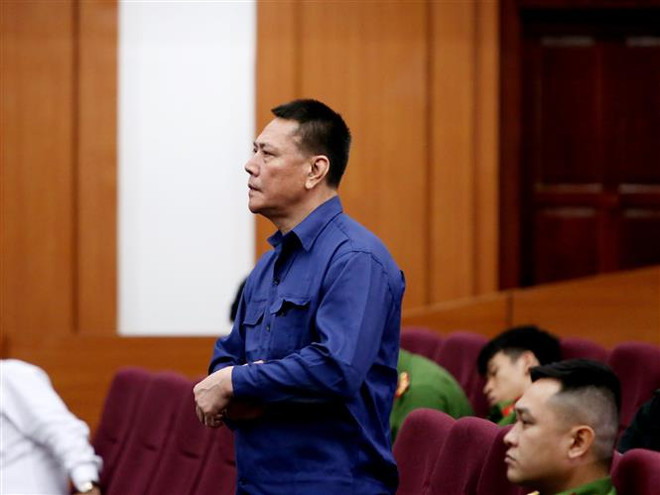 Tòa phúc thẩm giảm án cho 'ông trùm' buôn lậu 200 triệu lít xăng ảnh 1