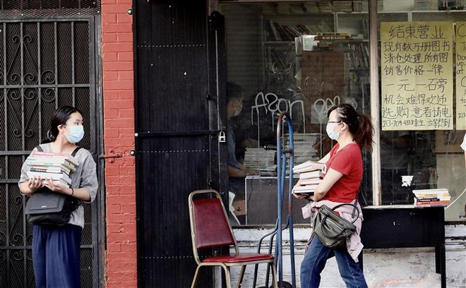 Mỹ ghi nhận hơn 200.000 ca mắc mới, Los Angeles phong tỏa trong 3 tuần ảnh 1