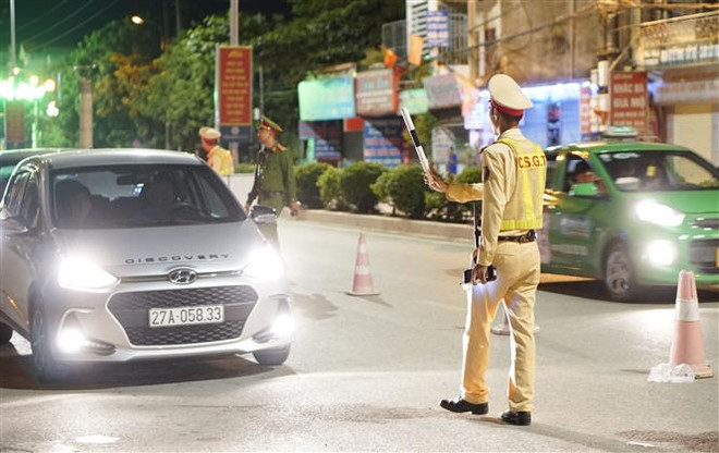 Rà soát, đánh giá kỹ tác động của dự án Luật Giao thông đường bộ ảnh 1