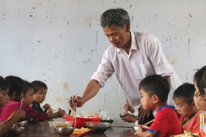 Câu chuyện về cô giáo gần 20 năm bám làng dạy học ở Kon Tum ảnh 2