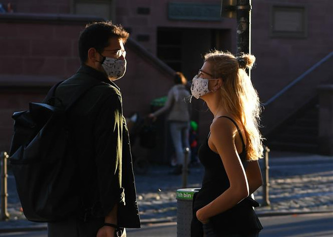 AFP: Châu Âu trở thành tâm dịch viêm đường hô hấp cấp COVID-19 ảnh 1